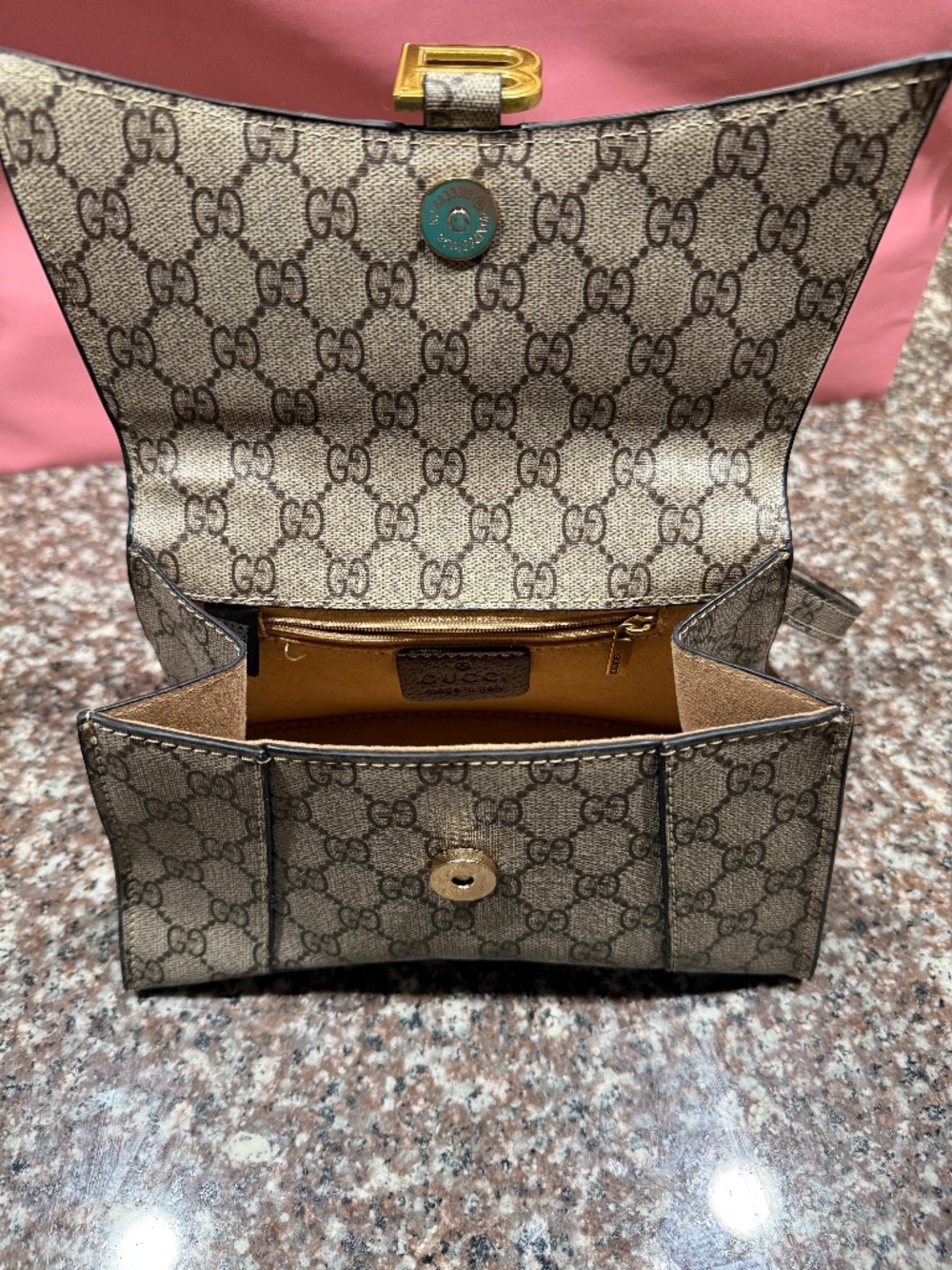 Cartera Gucci x Balenciaga The Hacker Progect Hourglass
